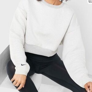 Nike City Ready Cropped Crewneck Sweatshirt